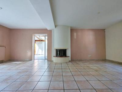 For sale Guyancourt 8 rooms 200 m2 Yvelines (78280) photo 2
