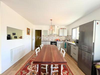 Acheter Appartement 94 m2 Sainte-lucie-de-porto-vecchio