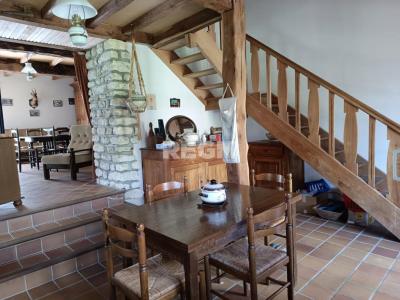 For sale Thaims 3 rooms 114 m2 Charente maritime (17120) photo 4