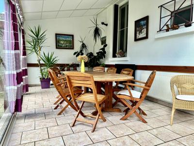 For sale Bron 5 rooms 112 m2 Rhone (69500) photo 2