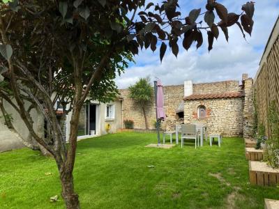 For sale Bernard 4 rooms 102 m2 Vendee (85560) photo 4