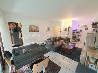 For sale Houilles 4 rooms 71 m2 Yvelines (78800) photo 0