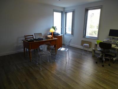 For rent Villeneuve-d'ascq 4170 m2 Nord (59491) photo 0