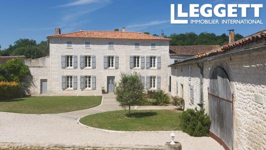 For sale Bourg-charente 7 rooms 258 m2 Charente (16200) photo 0