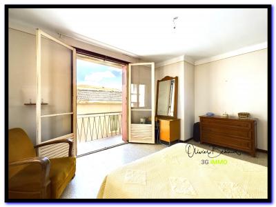 For sale Nimes 3 rooms 77 m2 Gard (30000) photo 2