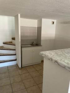 For rent Pertuis 3 rooms 71 m2 Vaucluse (84120) photo 4