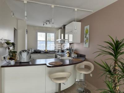 For sale Saint-maur-des-fosses 5 rooms 86 m2 Val de Marne (94100) photo 2