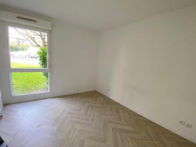 For sale Tourcoing 3 rooms 76 m2 Nord (59200) photo 2