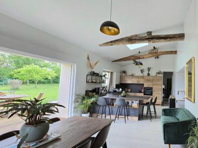 Acheter Maison Savignac-de-l'isle 359000 euros