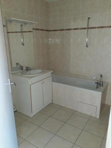 Louer Appartement Bourg-de-thizy 578 euros