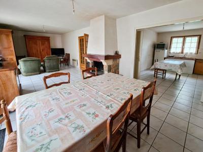 For sale Montaigu 4 rooms 91 m2 Vendee (85600) photo 2
