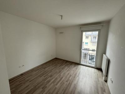 For rent Reze 4 rooms 86 m2 Loire atlantique (44400) photo 3