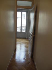 For rent Lyon-2eme-arrondissement 2 rooms 50 m2 Rhone (69002) photo 1