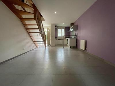 For sale Etampes 3 rooms 56 m2 Essonne (91150) photo 2