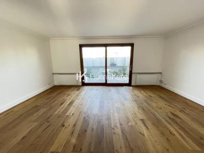 For sale Bordeaux 4 rooms 140 m2 Gironde (33000) photo 0