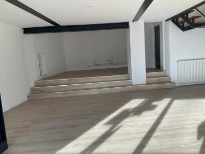 For sale Laval 8 rooms 182 m2 Mayenne (53000) photo 1