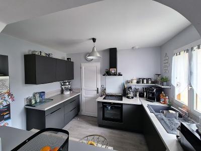 For sale Ecquevilly 5 rooms 105 m2 Yvelines (78920) photo 3