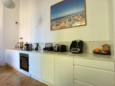 For sale Bordeaux 3 rooms 68 m2 Gironde (33800) photo 3