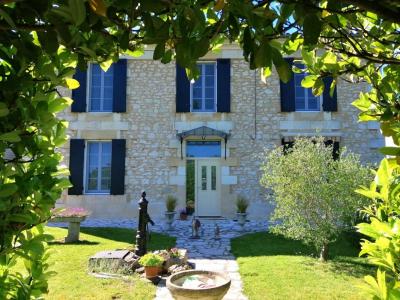 For sale Pineuilh 8 rooms 202 m2 Gironde (33220) photo 0