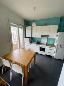 For sale Grenoble Grenoble 3 rooms 62 m2 Isere (38000) photo 2