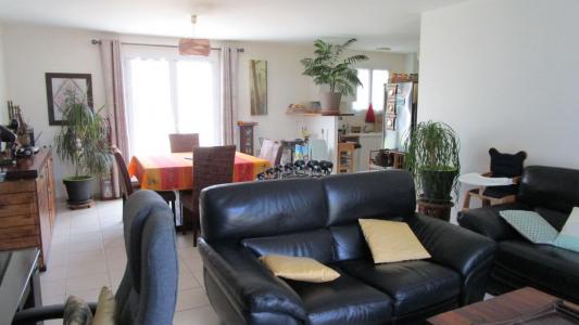 For sale Angles 4 rooms 81 m2 Vendee (85750) photo 2