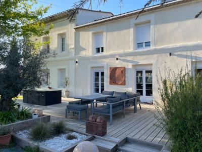 For sale Ludon-medoc 10 rooms 344 m2 Gironde (33290) photo 0