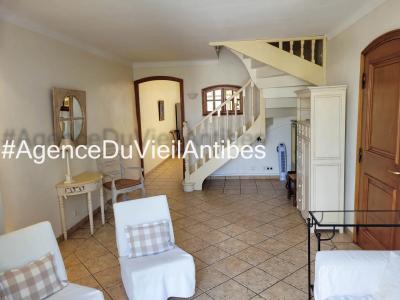 For rent Antibes VIEIL ANTIBES 4 rooms 115 m2 Alpes Maritimes (06600) photo 4