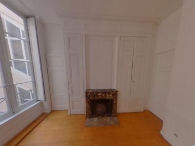 For rent Lyon-2eme-arrondissement 2 rooms 64 m2 Rhone (69002) photo 0