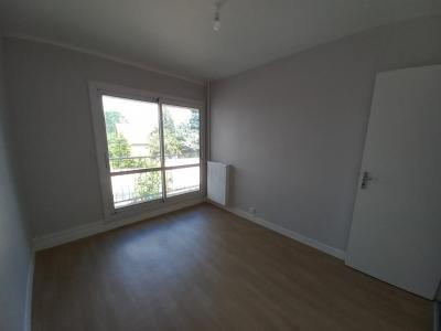 Louer Appartement Chatre 566 euros