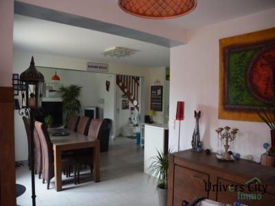 For sale Reze 6 rooms 127 m2 Loire atlantique (44400) photo 0