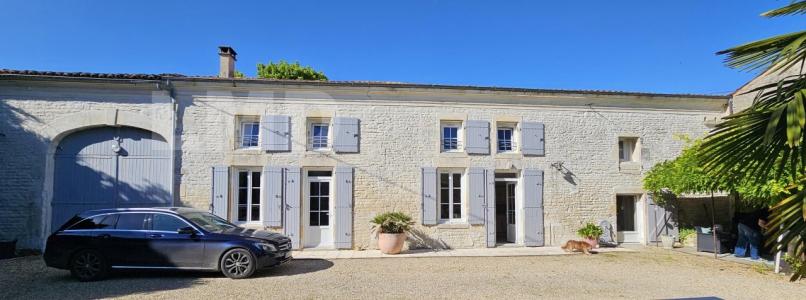For sale Fontaine-chalendray 8 rooms 170 m2 Charente maritime (17510) photo 0