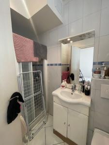 For sale Paris-17eme-arrondissement 1 room 23 m2 Paris (75017) photo 2