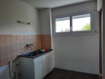 Louer Appartement 75 m2 Chatre