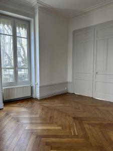 For rent Lyon-6eme-arrondissement 4 rooms 87 m2 Rhone (69006) photo 0