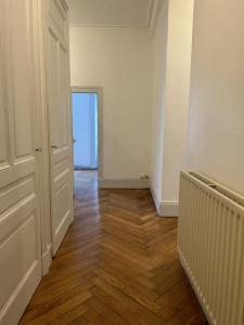 For rent Lyon-6eme-arrondissement 4 rooms 87 m2 Rhone (69006) photo 3