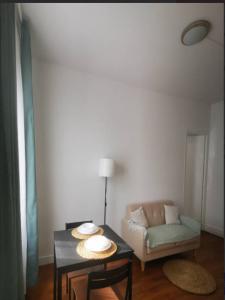 For rent Levallois-perret 2 rooms 30 m2 Hauts de Seine (92300) photo 2