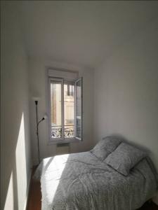 For rent Levallois-perret 2 rooms 30 m2 Hauts de Seine (92300) photo 3