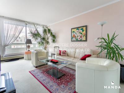 Louer Appartement 80 m2 Paris-15eme-arrondissement