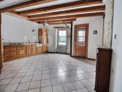 For sale Saint-jean-d'angely 5 rooms 175 m2 Charente maritime (17400) photo 3