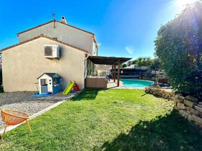 For sale Istres 5 rooms 107 m2 Bouches du Rhone (13800) photo 2