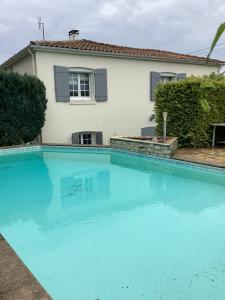 For sale Saint-jean-d'angely 6 rooms 149 m2 Charente maritime (17400) photo 1