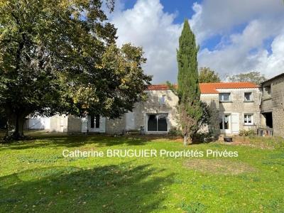 For sale Ferrieres 5 rooms 172 m2 Charente maritime (17170) photo 0