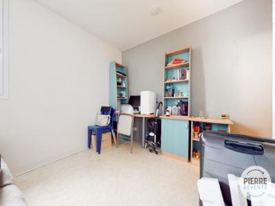 For sale Clermont-ferrand 1 room 18 m2 Puy de dome (63000) photo 2