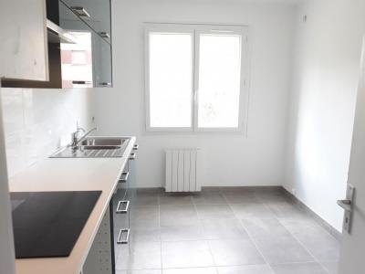 For sale 4 rooms 66 m2 Rhone (69210) photo 3