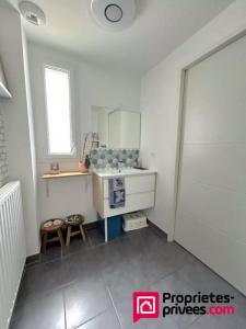 For sale Angers 4 rooms 84 m2 Maine et loire (49000) photo 4