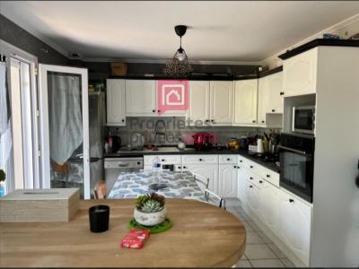 For sale Montjean 6 rooms 121 m2 Mayenne (53320) photo 2