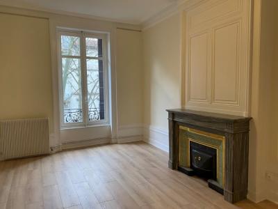 For rent Lyon-3eme-arrondissement 4 rooms 131 m2 Rhone (69003) photo 1
