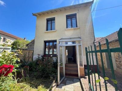 For sale Bourganeuf 4 rooms 78 m2 Creuse (23400) photo 2