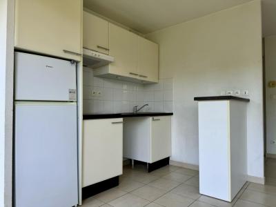 For sale Verpilliere 3 rooms 61 m2 Isere (38290) photo 3