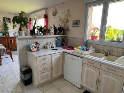 For sale Ruffec 5 rooms 106 m2 Charente (16700) photo 4